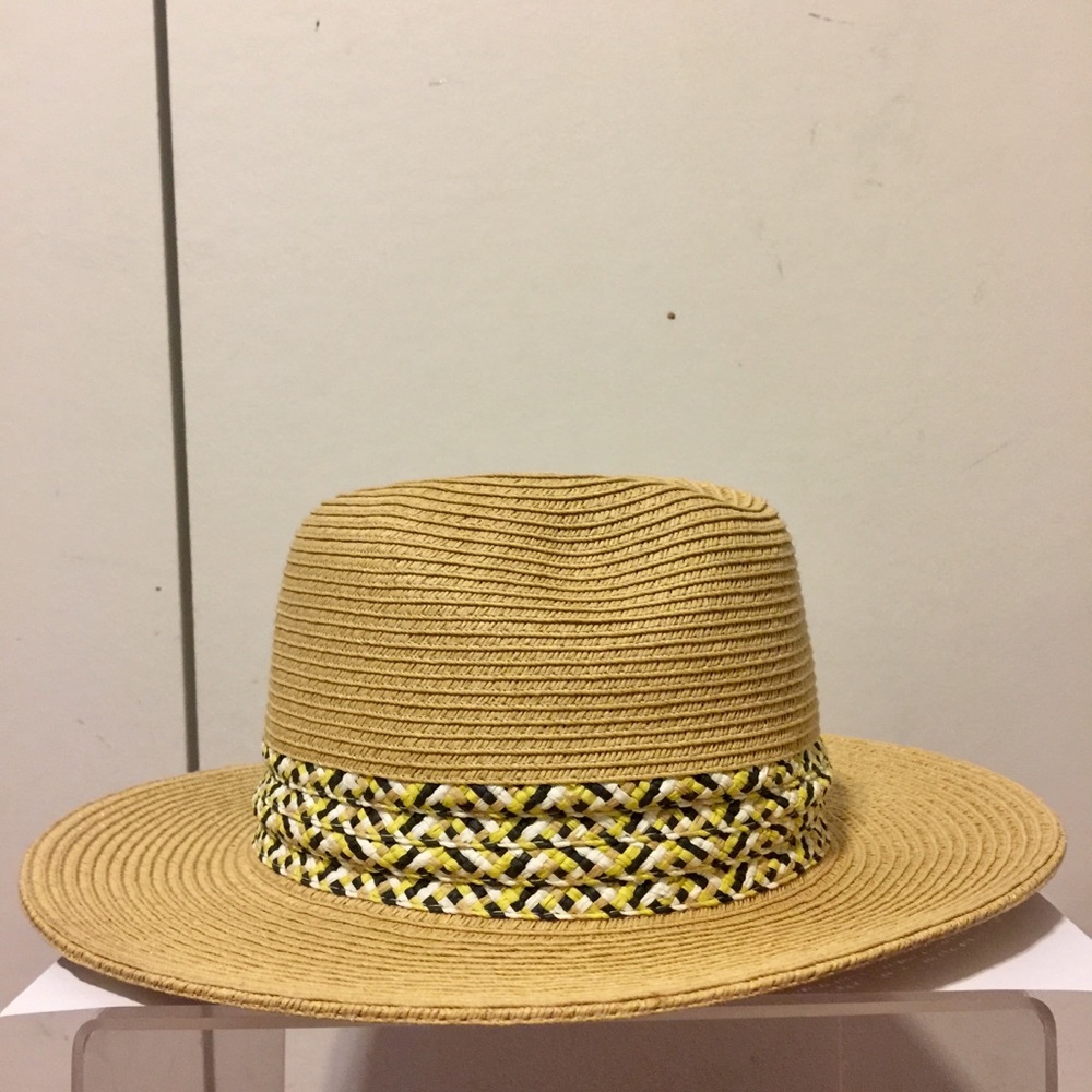 C.C. EXCLUSIVE HAT WITH DESIGN